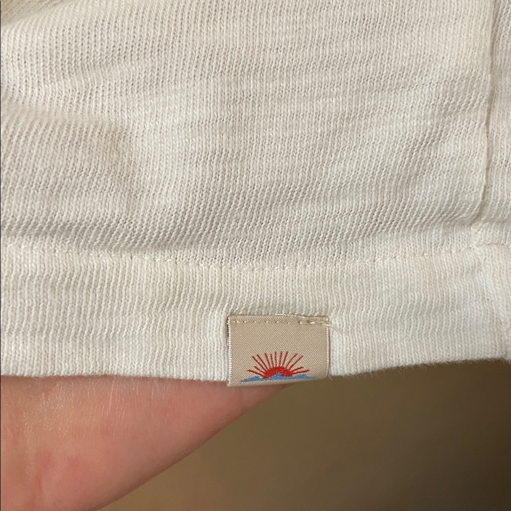 Sz L Faherty Women's White and Black Striped Organic Cotton V-Neck Tee - Picture 5 of 7